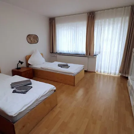 Kompass A 302-303 アパート