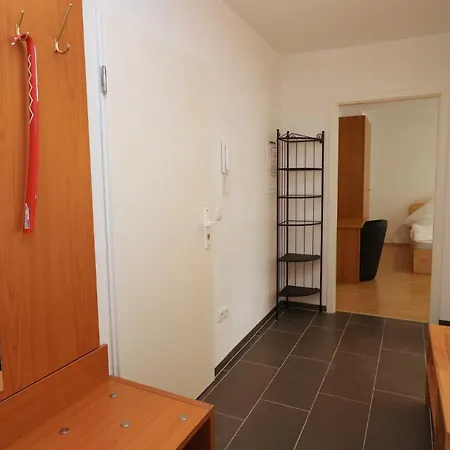 Kompass A 302-303 3* エッセン