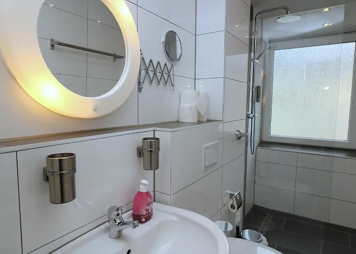 Kompass A 302-303 3* إسن
